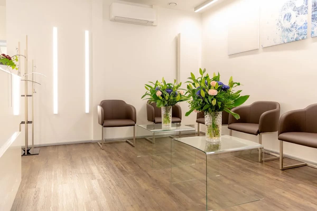 Carree Dental - Zahnarzt Köln — Foto aus dem Google-Eintrag der Praxis