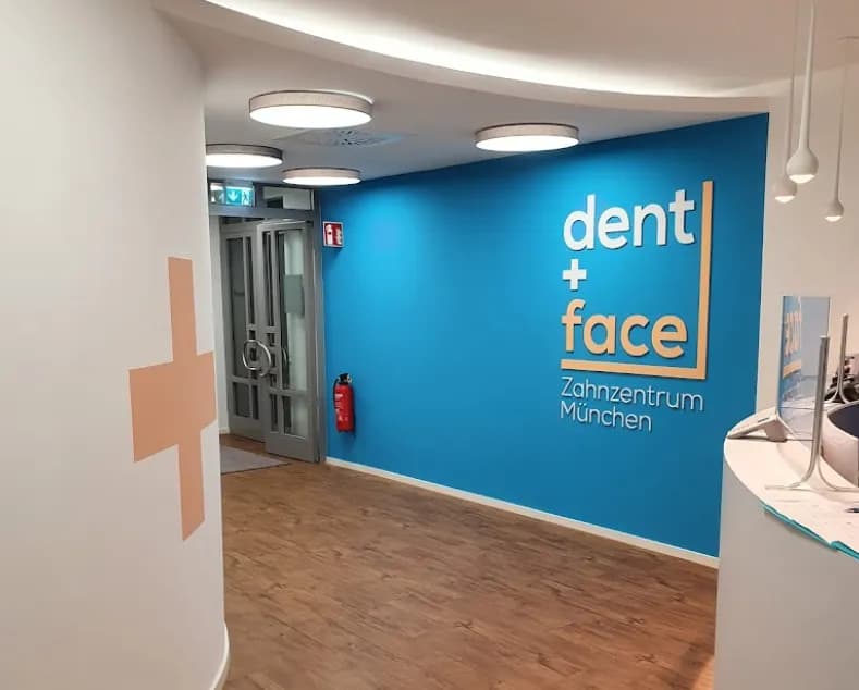 dent + face Zahnzentrum München — Foto aus dem Google-Eintrag der Praxis