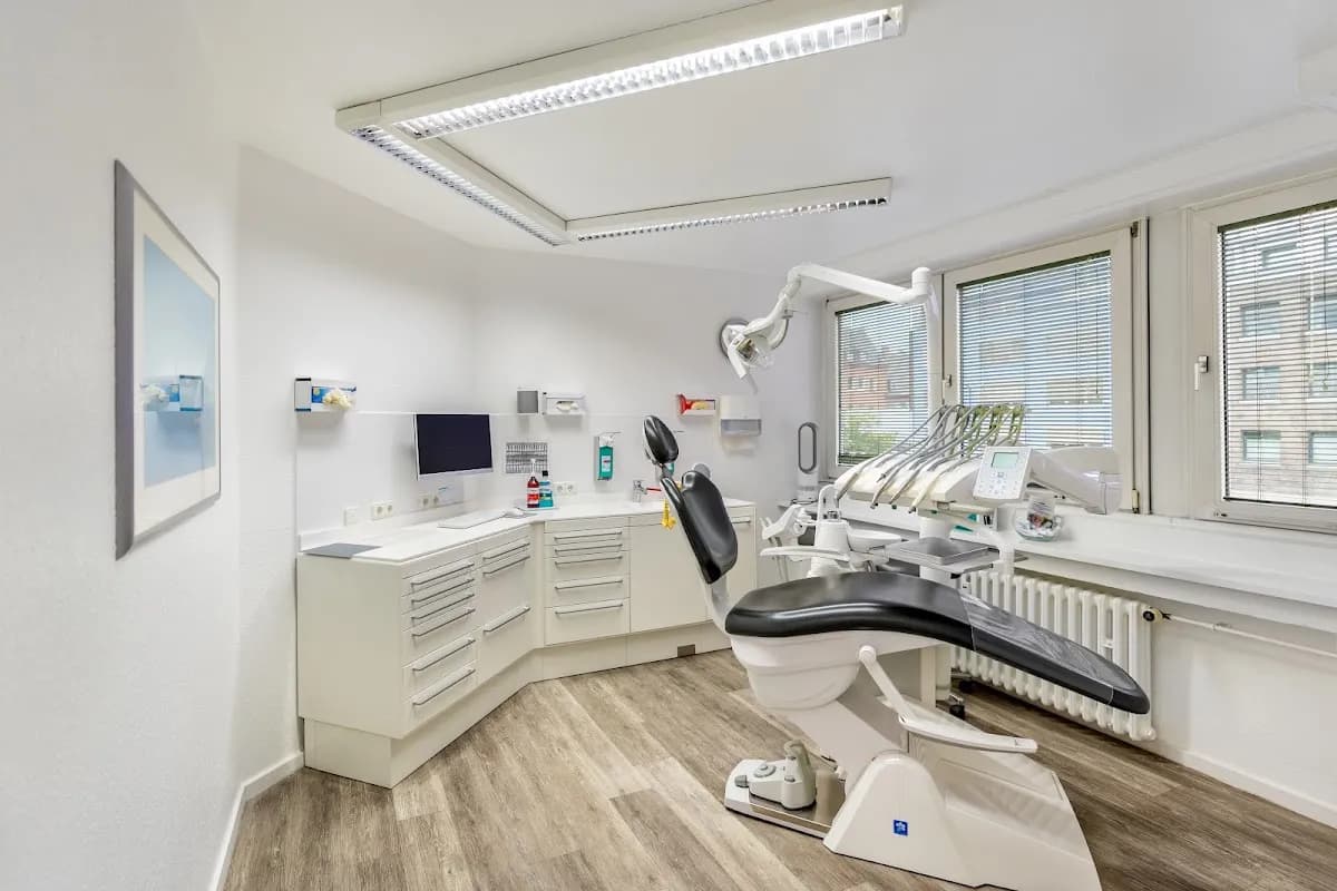 Dental21 Duisburg Stadtmitte — Foto aus dem Google-Eintrag der Praxis