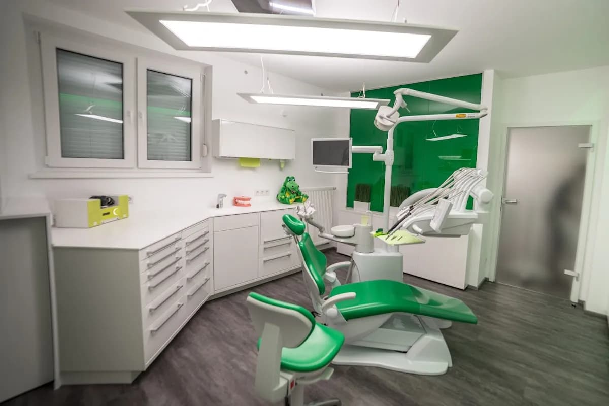 DentiWhite The Dental Lounge — Foto aus dem Google-Eintrag der Praxis