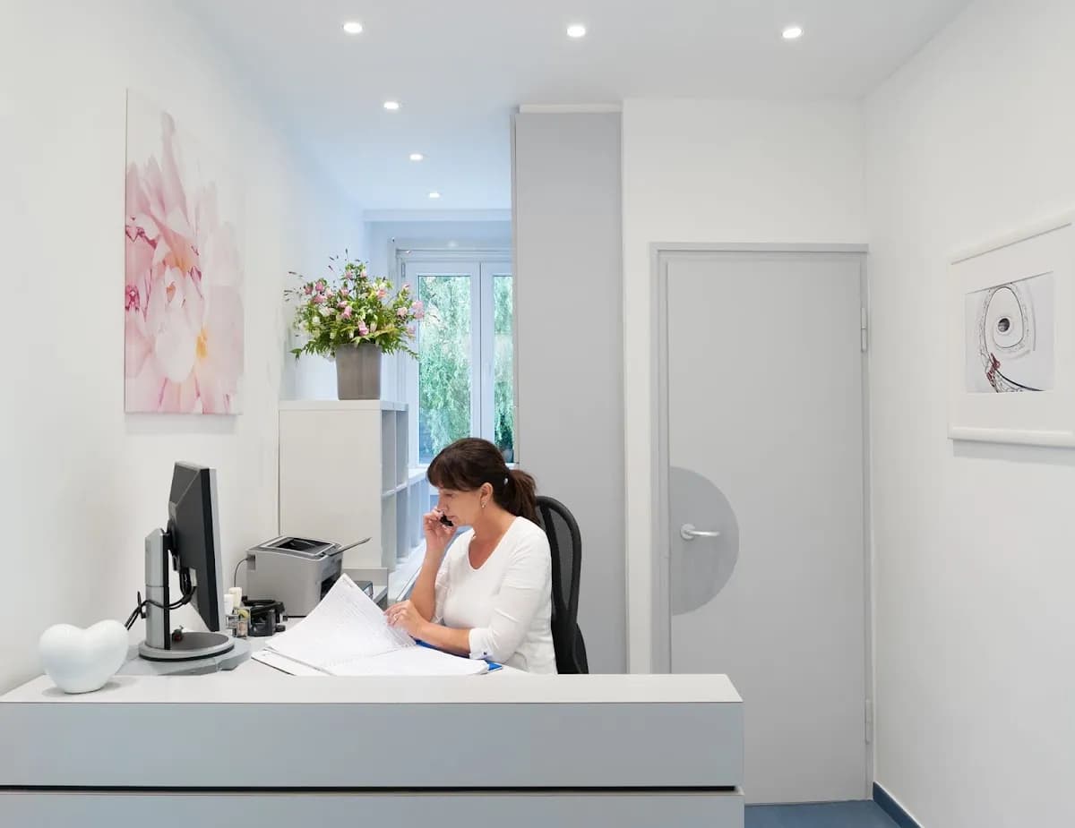 Dr. med. dent. Eva Lenz — Foto aus dem Google-Eintrag der Praxis