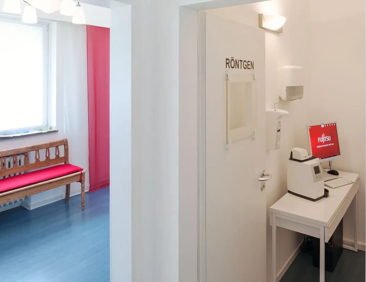 Dr. med. dent. Eva Lenz — Foto aus dem Google-Eintrag der Praxis
