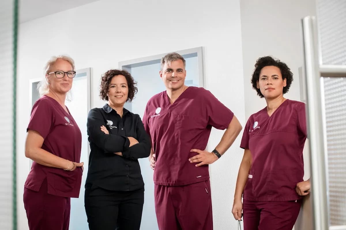 Dr. Noack, M.Sc., Dr. Asuming, Dr. Ahlbrecht — Foto aus dem Google-Eintrag der Praxis