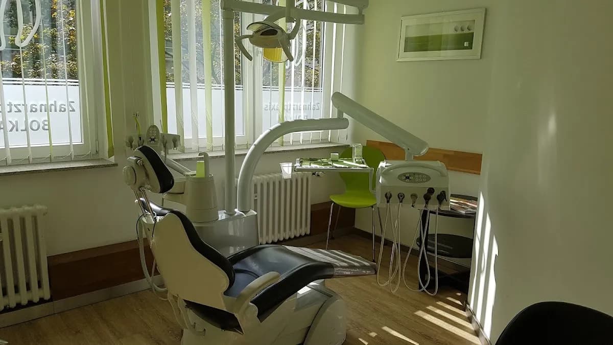 Gülay Bolkan Zahnarztpraxis — Foto aus dem Google-Eintrag der Praxis