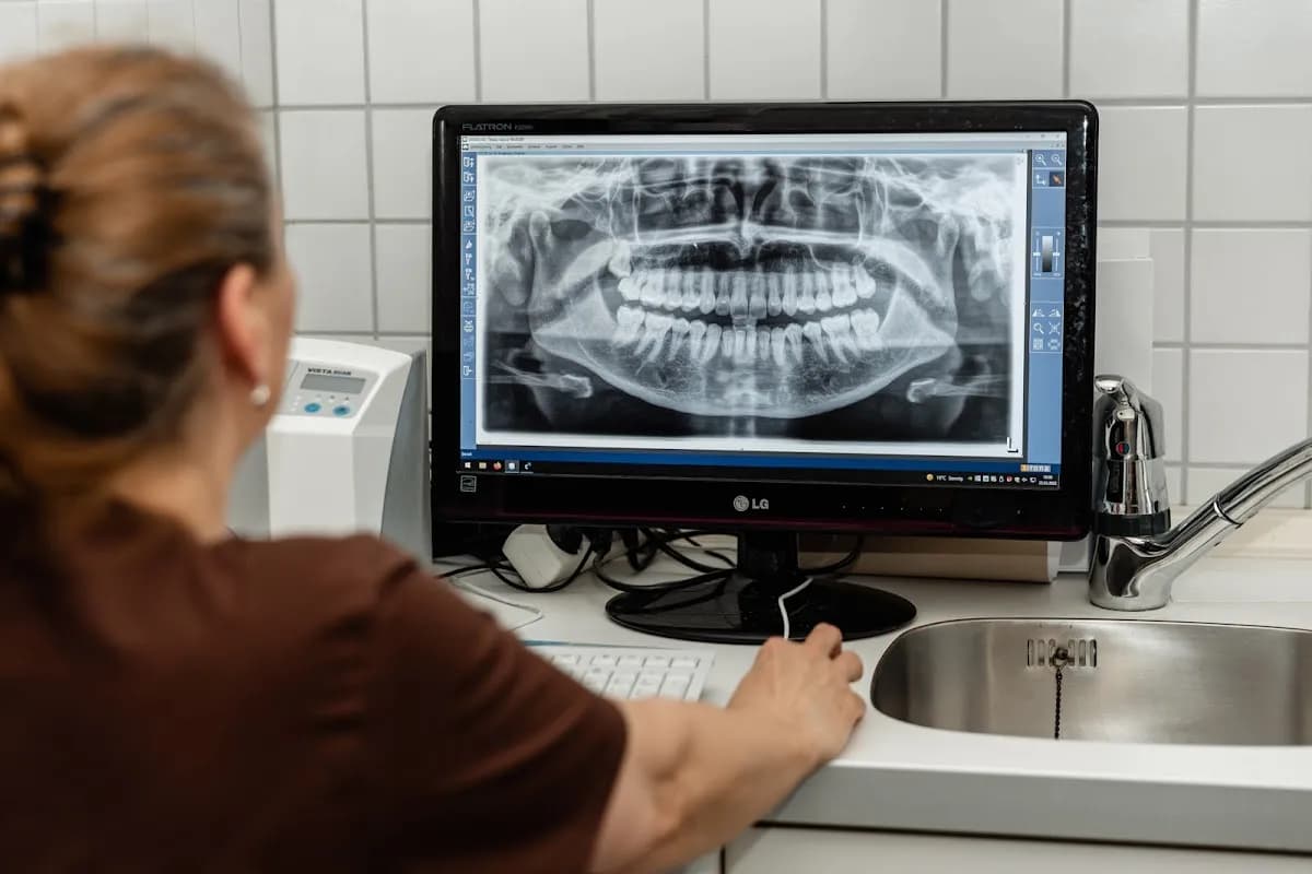 Praxisklinik Dr. Bartsch, Zahnarzt — Foto aus dem Google-Eintrag der Praxis