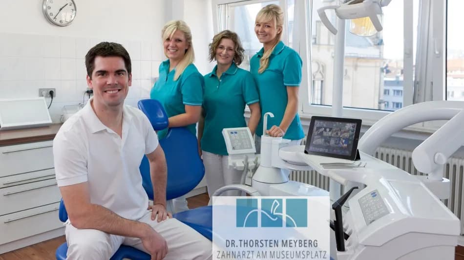 Zahnarzt Dr. Thorsten Meyberg — Foto aus dem Google-Eintrag der Praxis