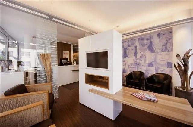 ZAHNÄRZTEMG - Zentrum — Foto aus dem Google-Eintrag der Praxis