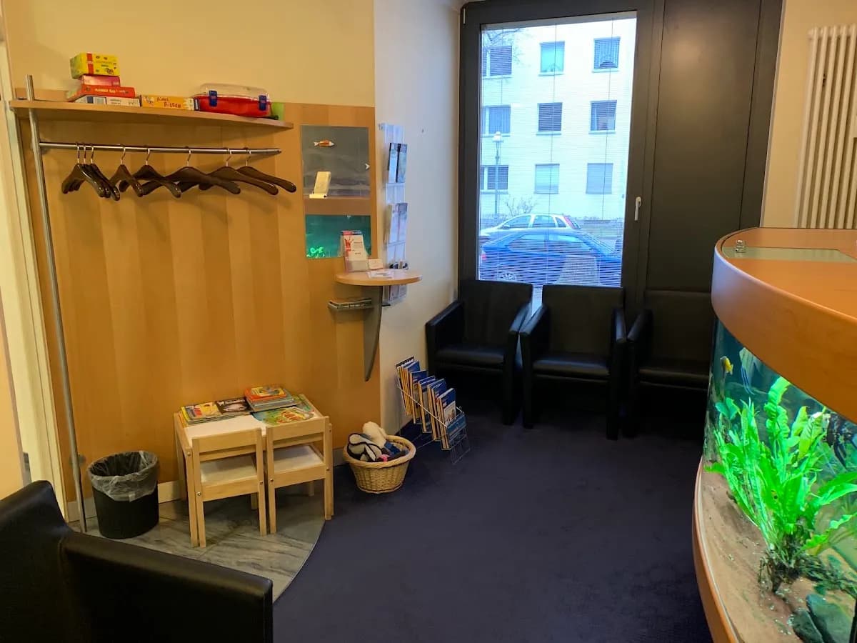 Zahnärztin Ramona Ruhm — Foto aus dem Google-Eintrag der Praxis