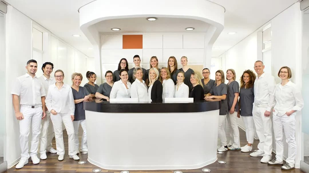 Zahnärztliches Praxiszentrum — Foto aus dem Google-Eintrag der Praxis