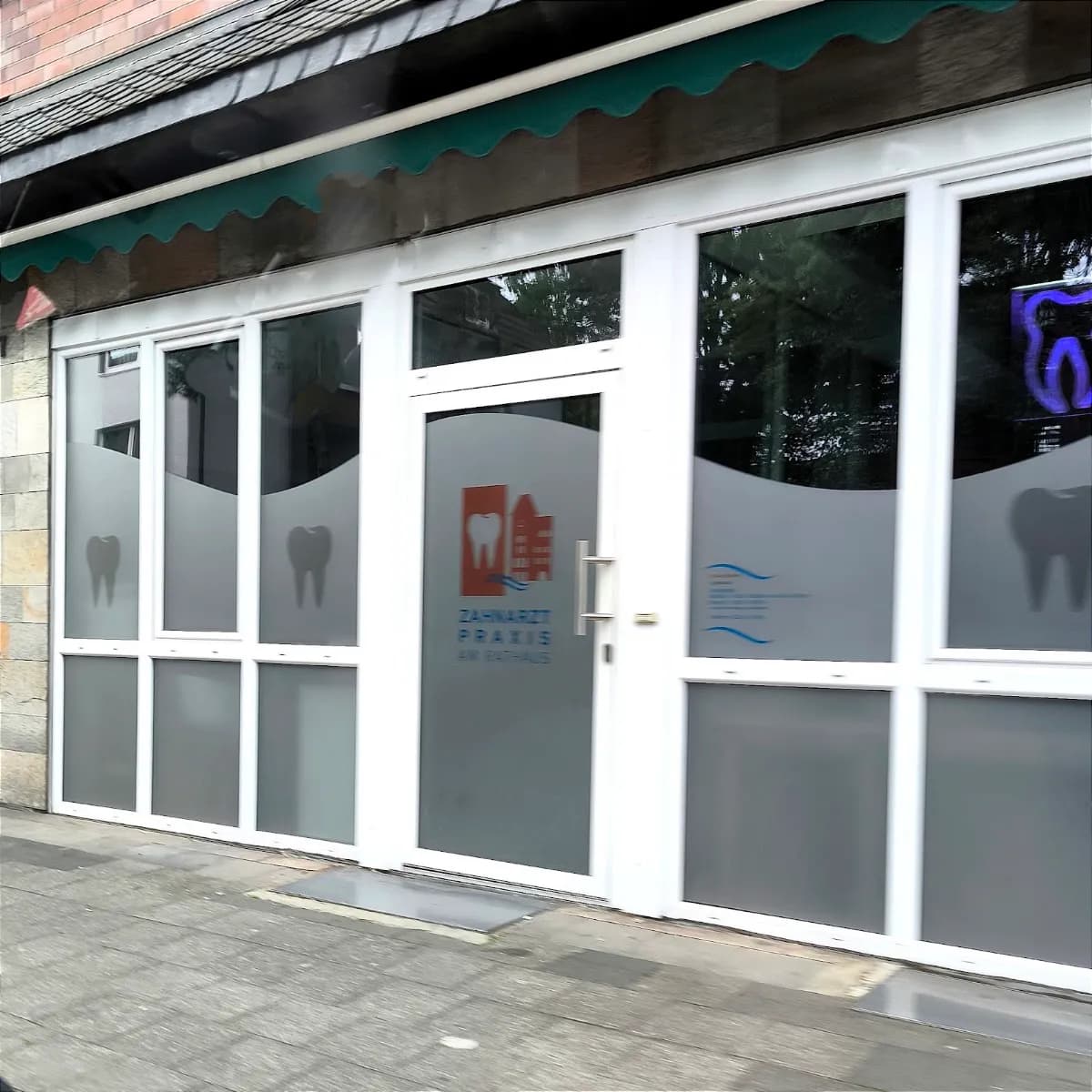 Zahnarztpraxis Diana Geike Köln — Foto aus dem Google-Eintrag der Praxis