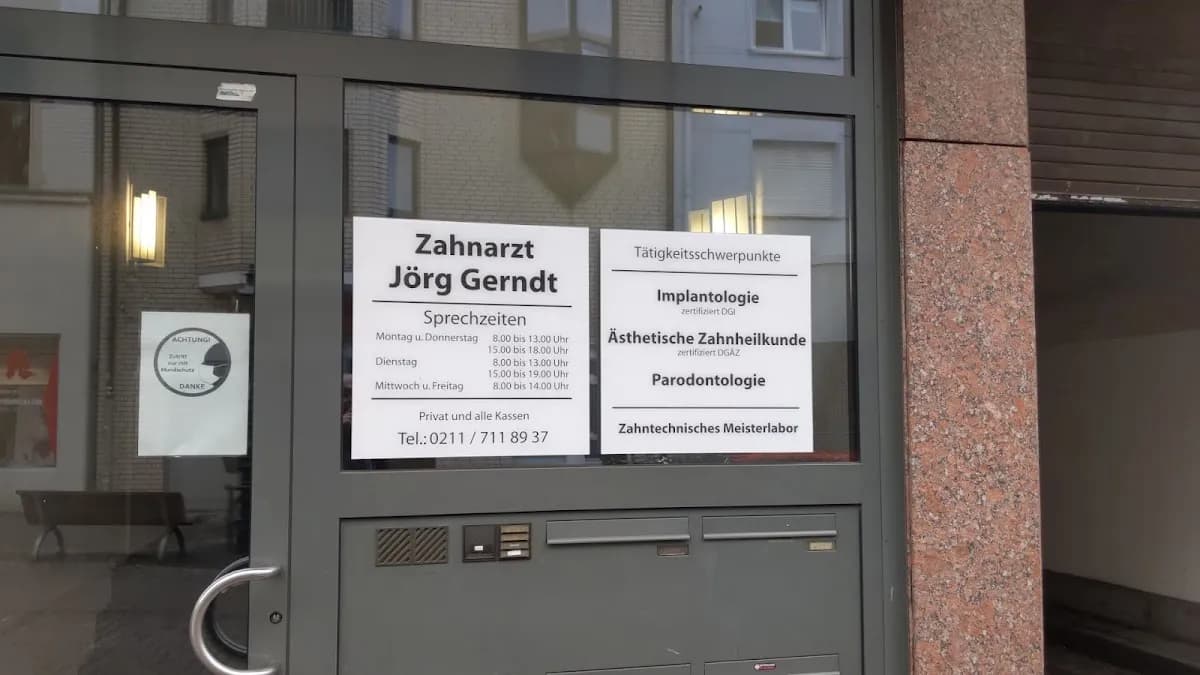 Zahnarztpraxis Jörg Gerndt - Düsseldorf — Foto aus dem Google-Eintrag der Praxis