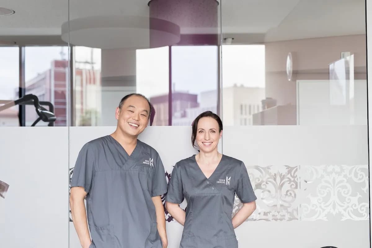 Zahnarztpraxis Kim & Herzog — Foto aus dem Google-Eintrag der Praxis