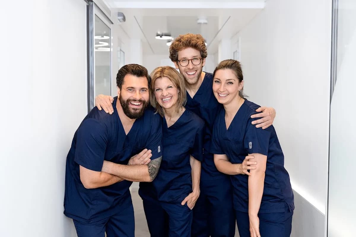71 | ZWEI – Praxis für Mund-, Kiefer- und Gesichtschirurgie und innovative Zahnheilkunde — Foto aus dem Google-Eintrag der Praxis