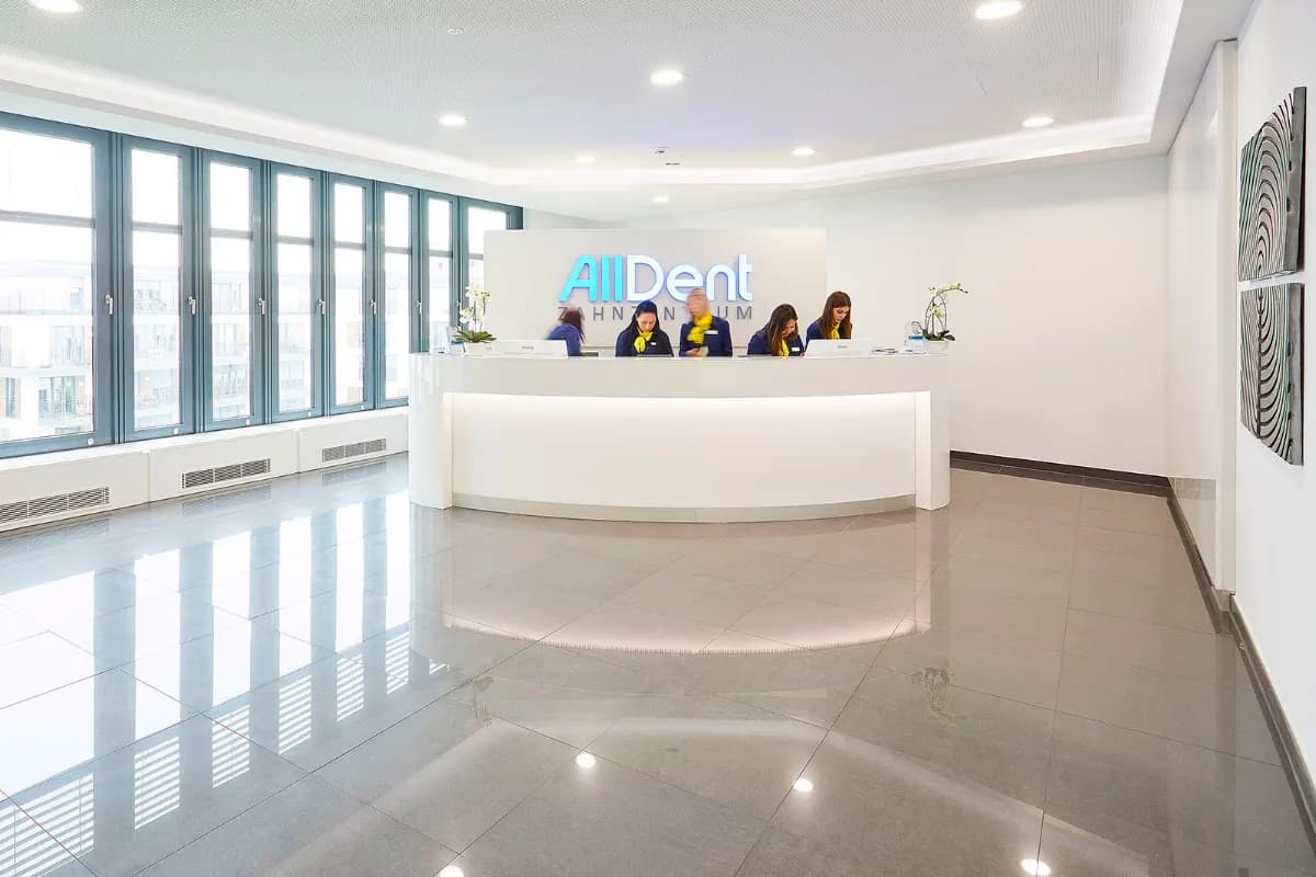 AllDent Zahnzentrum Stuttgart — Foto aus dem Google-Eintrag der Praxis