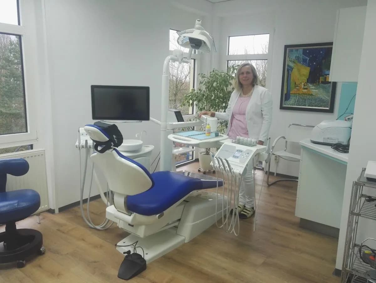 Carolin Zieglschmid-Weiß Dipl.-Stom. Ganzheitliche Zahnarztpraxis — Foto aus dem Google-Eintrag der Praxis