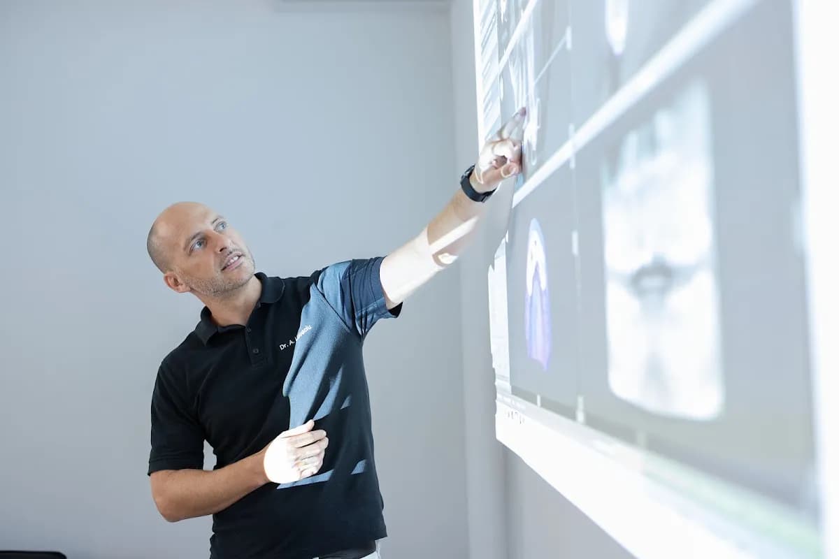 Centrum für Zahnmedizin — Foto aus dem Google-Eintrag der Praxis