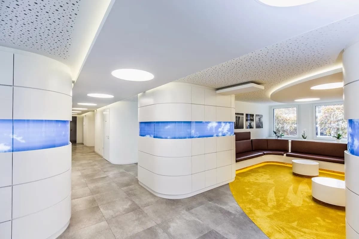 DEIN DENTAL Ludwigshafen Dr. Rainer Rossi — Foto aus dem Google-Eintrag der Praxis