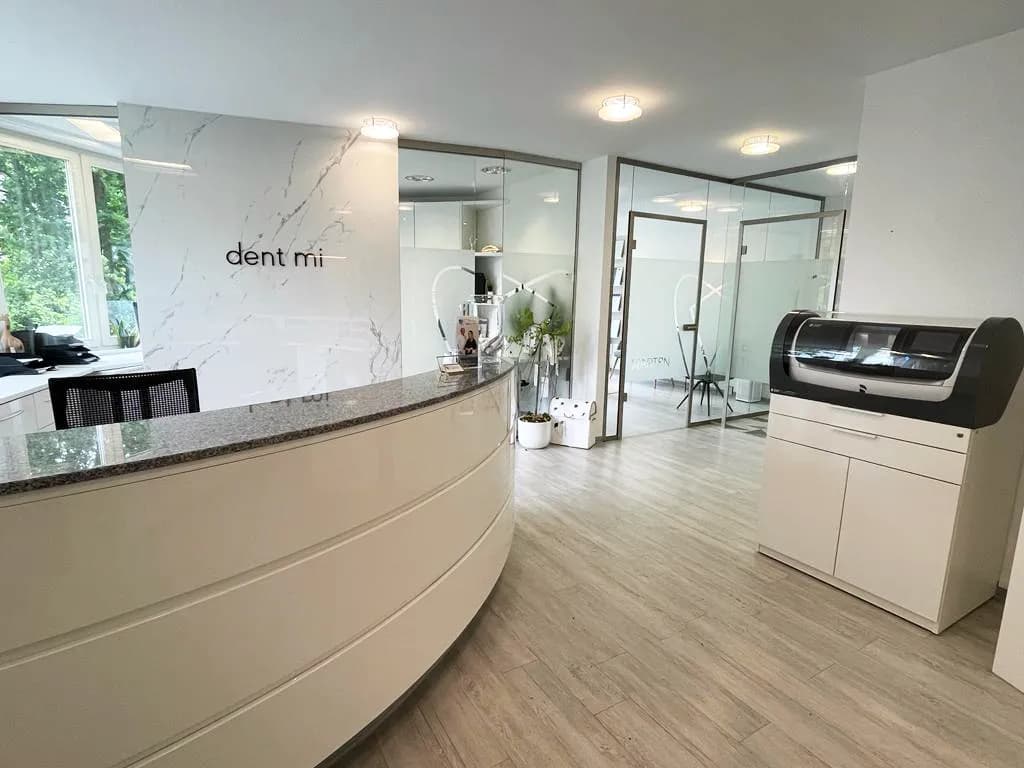 Dent Mi | Zahnarztpraxis Maria Iosifidi M.Sc. — Foto aus dem Google-Eintrag der Praxis