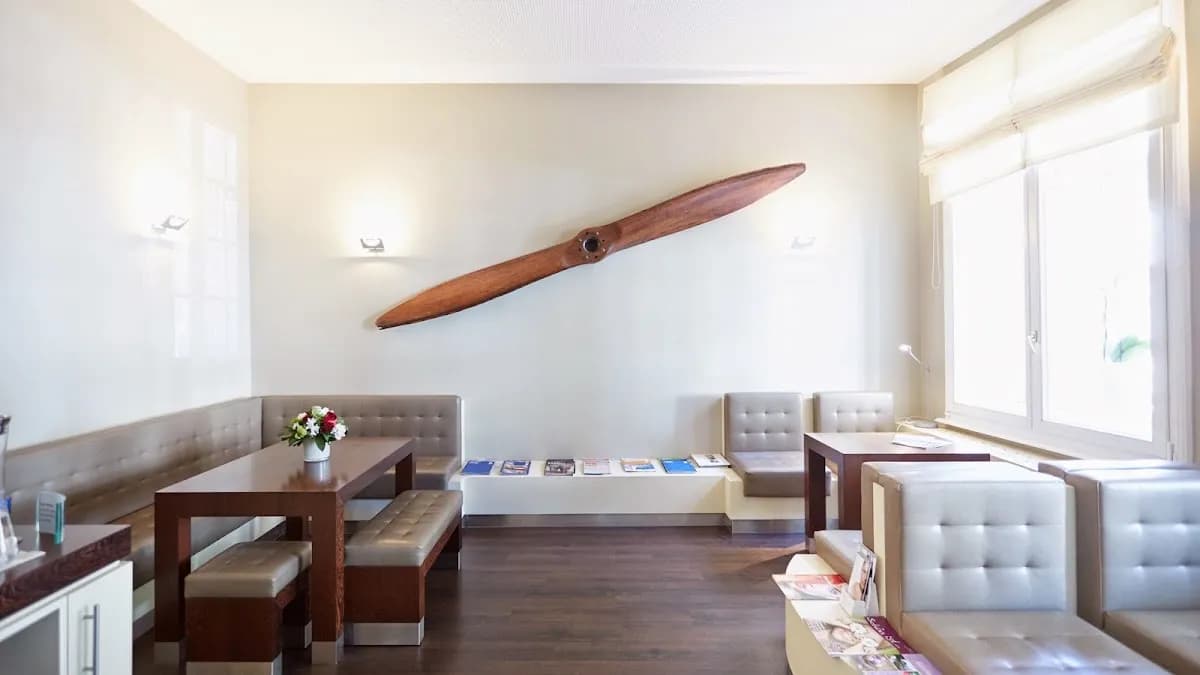 Dental Specialists | Zahnärzte Düsseldorf Kaiserswerth — Foto aus dem Google-Eintrag der Praxis