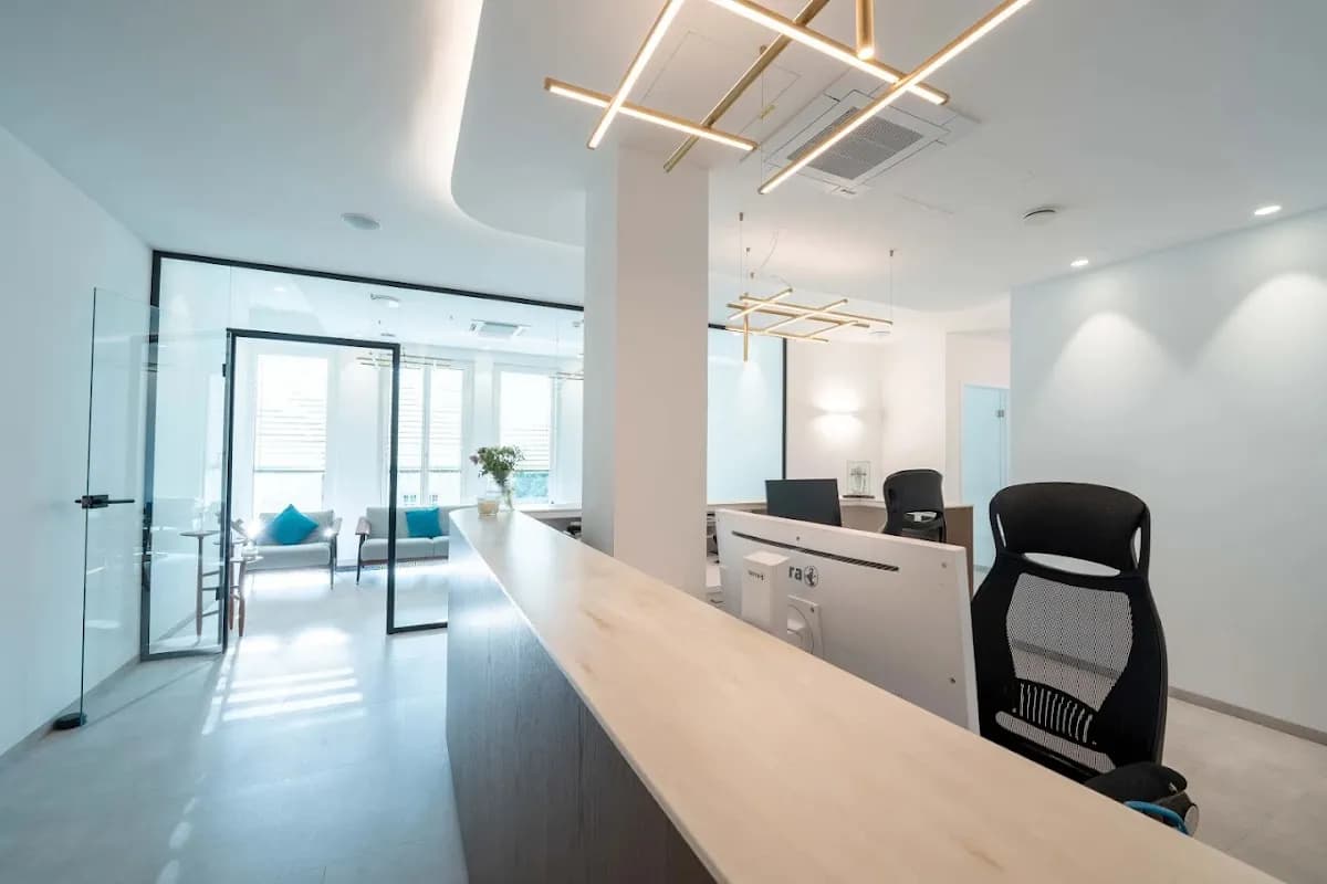 DENTAL TEAM DR. HAJTÓ MVZ GmbH — Foto aus dem Google-Eintrag der Praxis