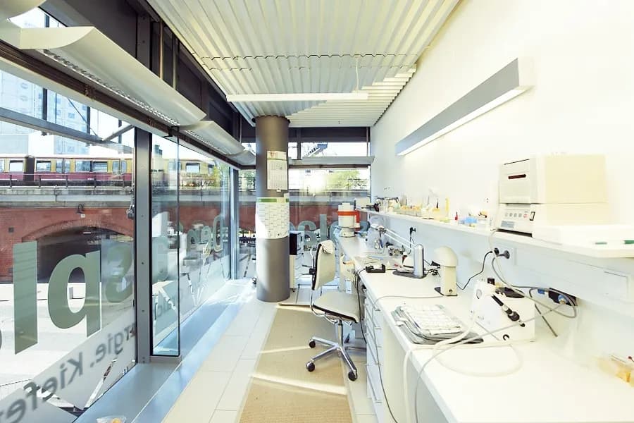 Dentalsplace Berlin - Praxisklinik für Zahnmedizin — Foto aus dem Google-Eintrag der Praxis
