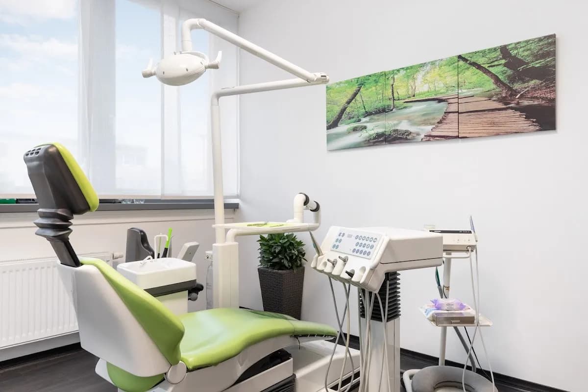 Dentalzentrum Bottrop — Foto aus dem Google-Eintrag der Praxis