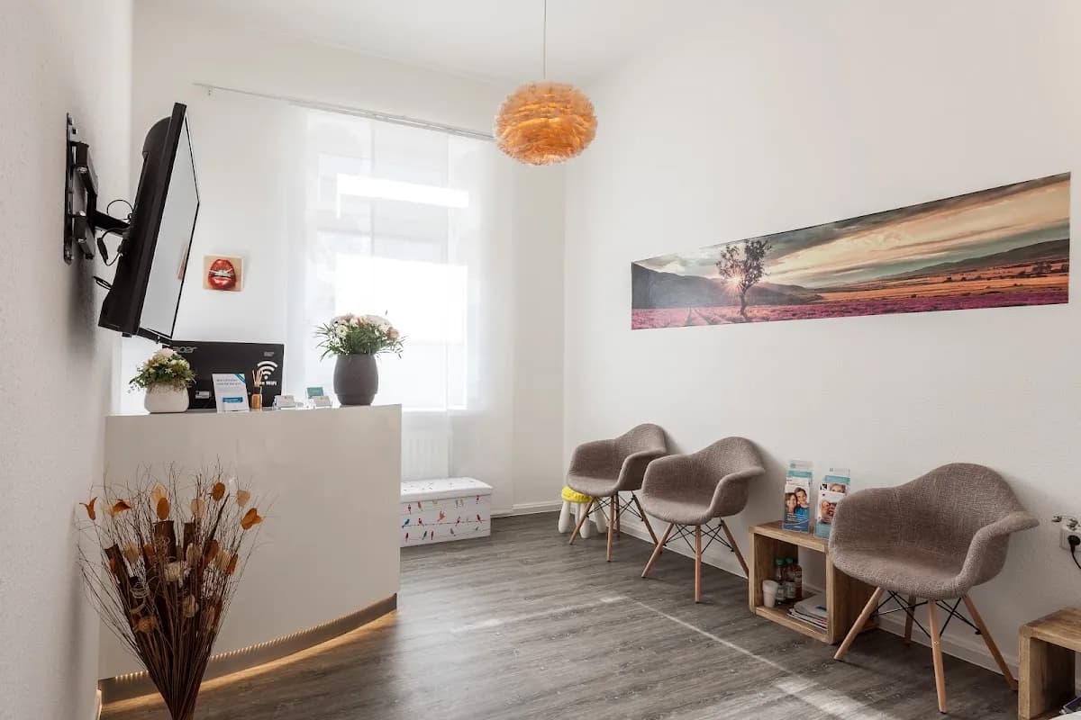 Dentistyle - Zahnärzte Düsseldorf Oberkassel — Foto aus dem Google-Eintrag der Praxis