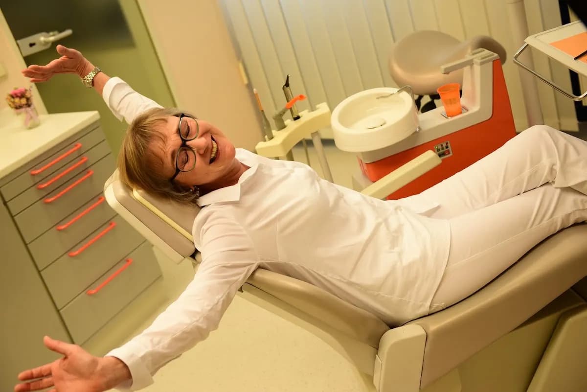 Dipl.Stom. Annette Kästner — Foto aus dem Google-Eintrag der Praxis