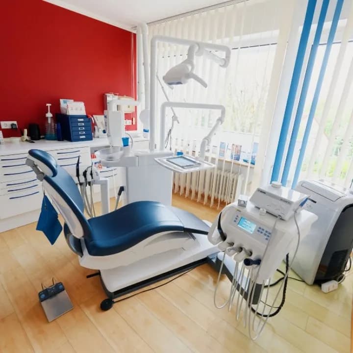 Dr Ashraf AbuElyan M.Sc. — Foto aus dem Google-Eintrag der Praxis