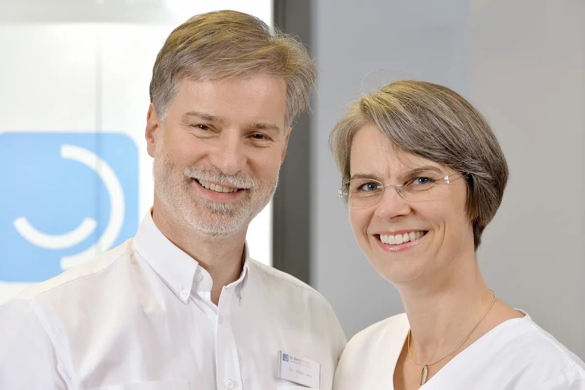 Dr. Benz | Kollegen Zahnheilkunde im Zentrum Bielefeld — Foto aus dem Google-Eintrag der Praxis