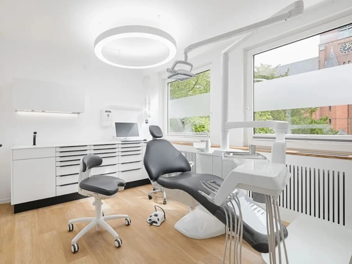 Dr Carolin Schmidt | Zahnmedizin Blankenese — Foto aus dem Google-Eintrag der Praxis