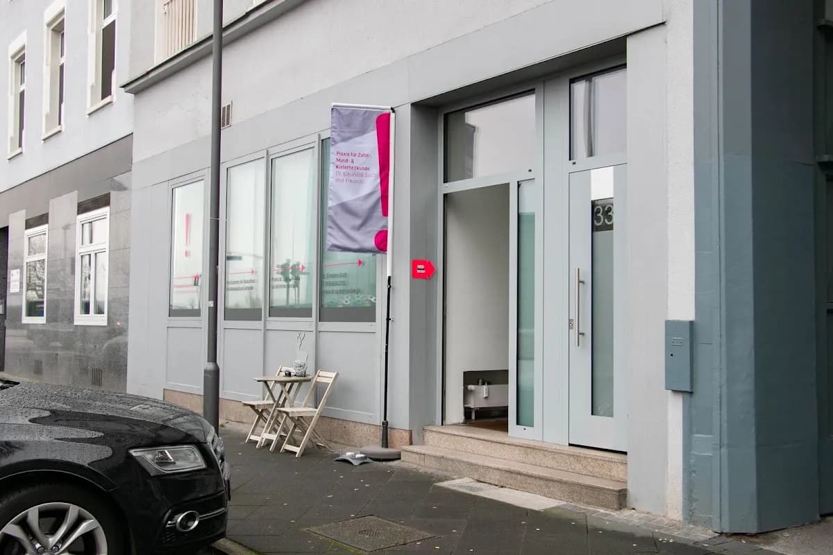 Dr. Eleonore Sach — Foto aus dem Google-Eintrag der Praxis