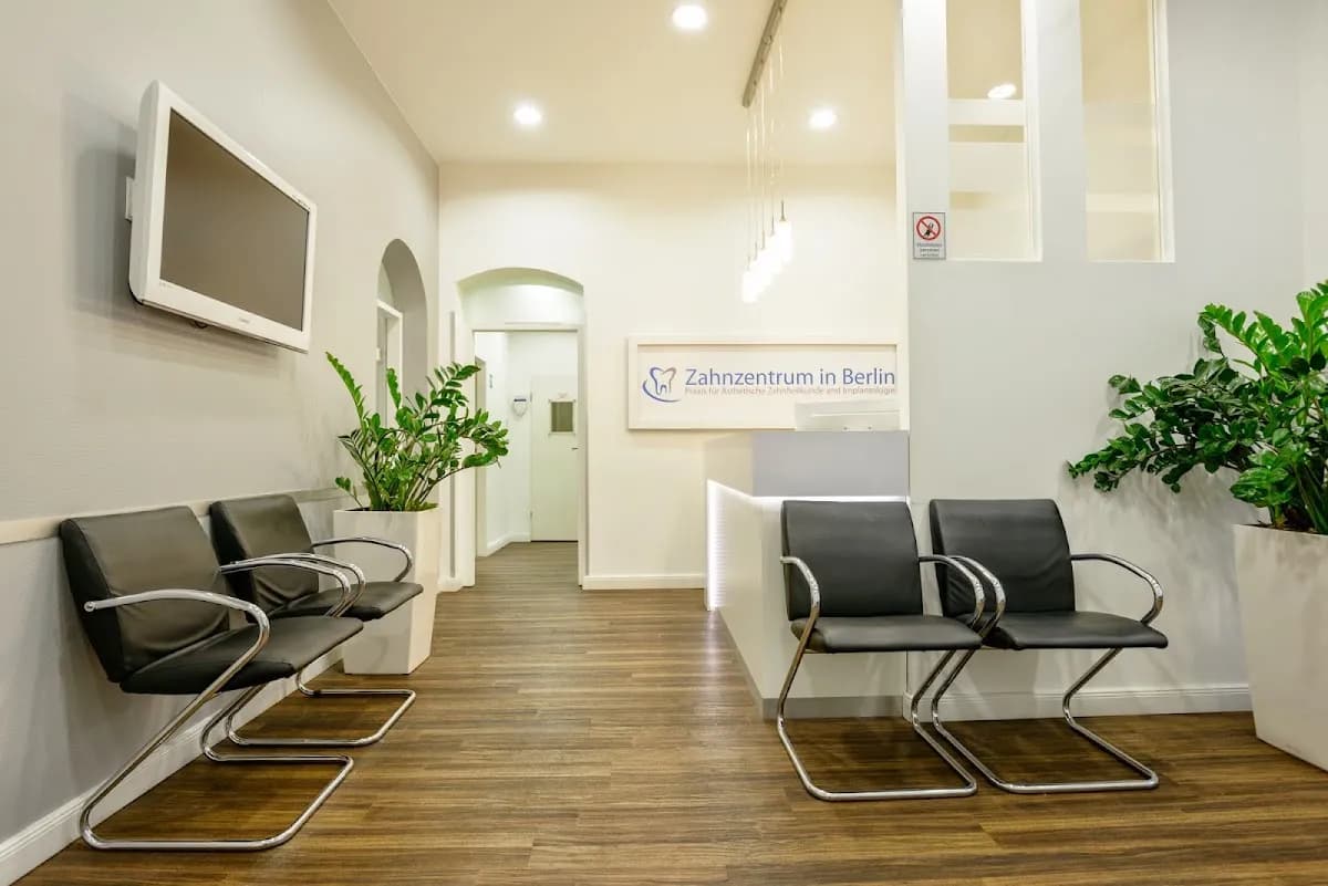 Dr. Emad Khalouf - Zahnzentrum Berlin — Foto aus dem Google-Eintrag der Praxis