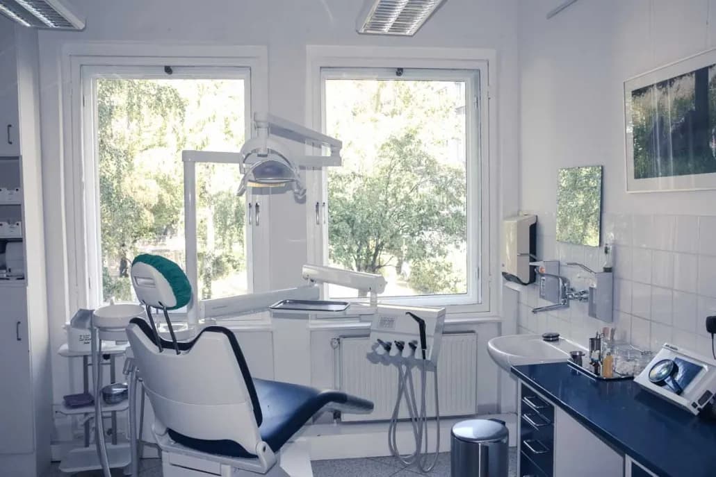 Dr. Gerrit Bierfreund — Foto aus dem Google-Eintrag der Praxis