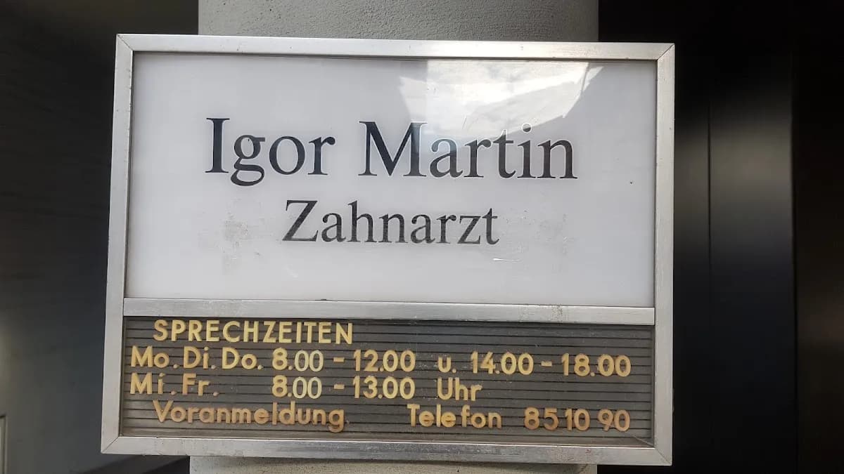 Dr. Igor Martin — Foto aus dem Google-Eintrag der Praxis