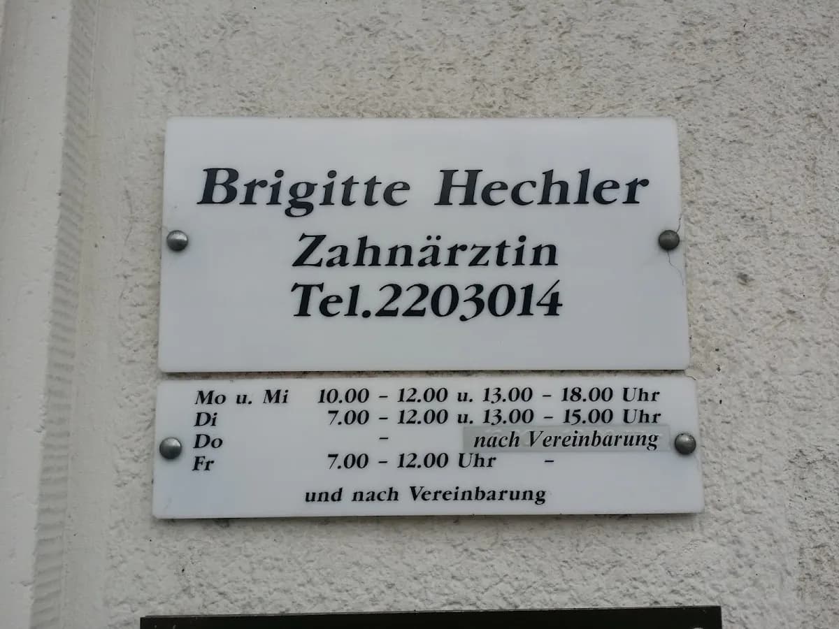 Dr. Imad Khalil — Foto aus dem Google-Eintrag der Praxis