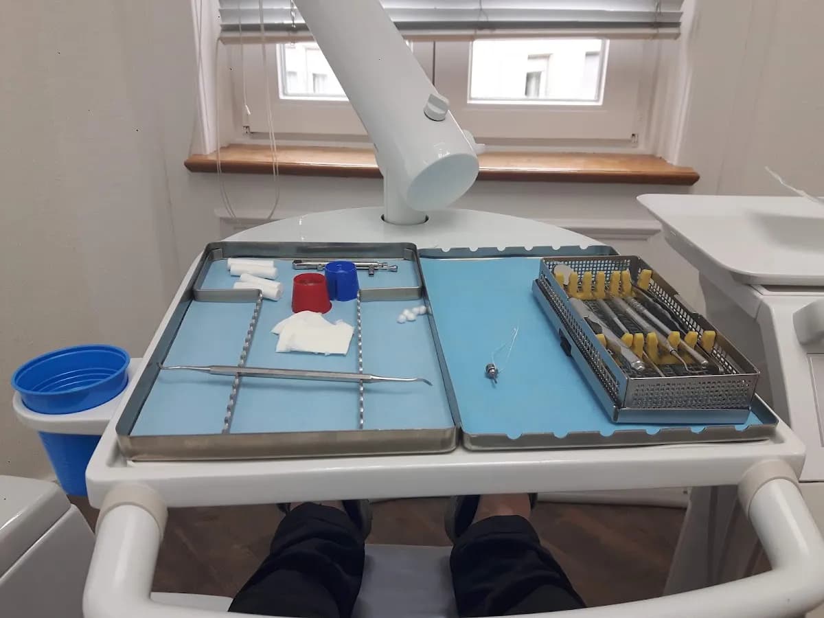 Dr. Jasmin Schabel Zahnärztin — Foto aus dem Google-Eintrag der Praxis