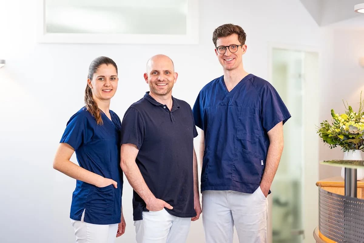 Dr. M.Sc. Schmutz und Kollegen | Oralchirurgie Implantate und Zahnmedizin — Foto aus dem Google-Eintrag der Praxis
