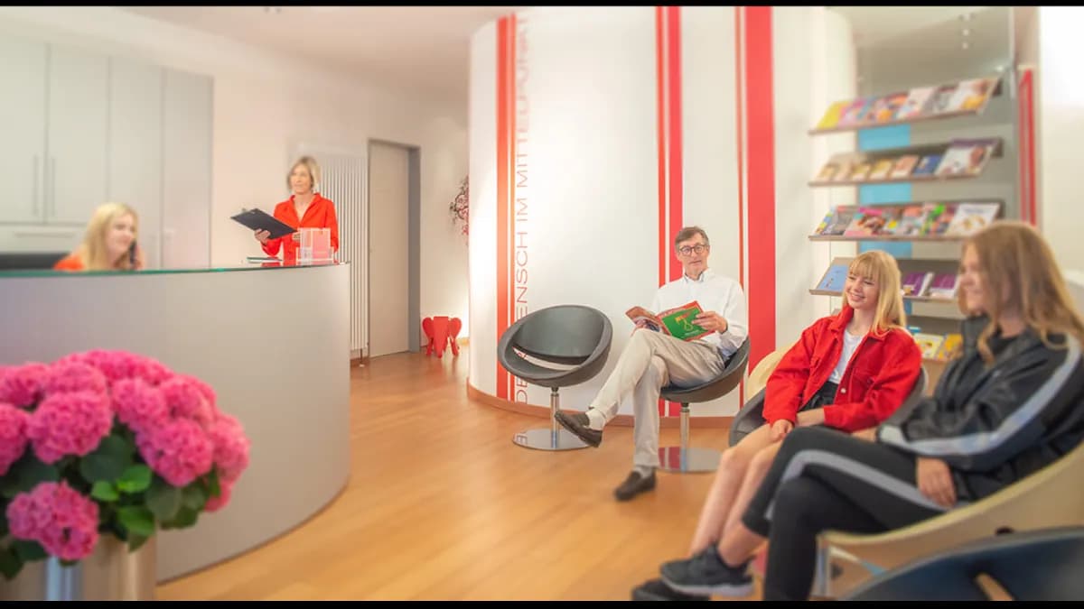 Dr. med. dent. Isabel Selmair — Foto aus dem Google-Eintrag der Praxis