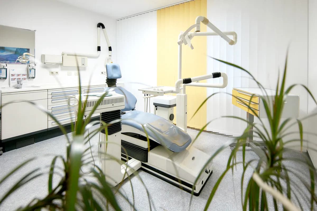 Dr. med. dent. Jeannette Kraemer — Foto aus dem Google-Eintrag der Praxis