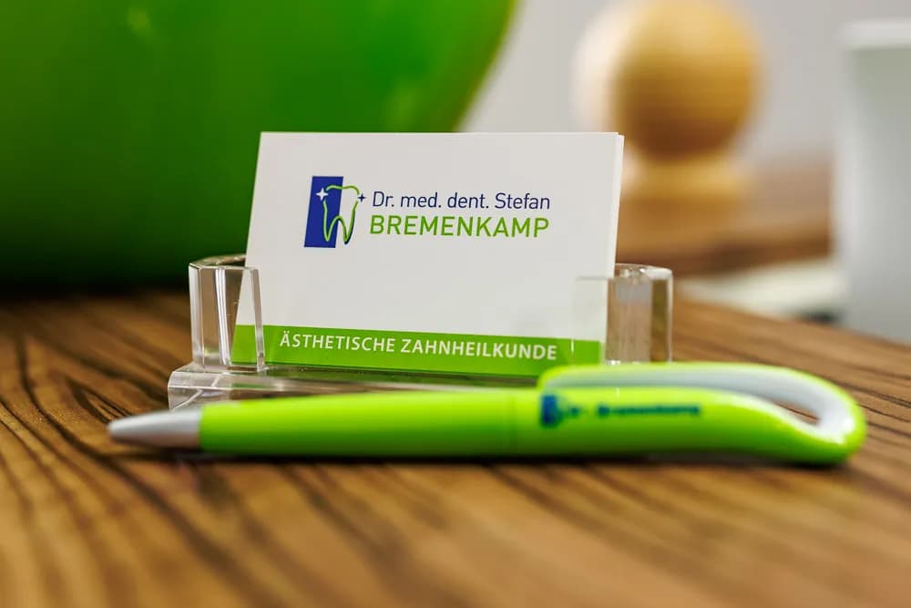 Dr. med. dent. Stefan Bremenkamp — Foto aus dem Google-Eintrag der Praxis