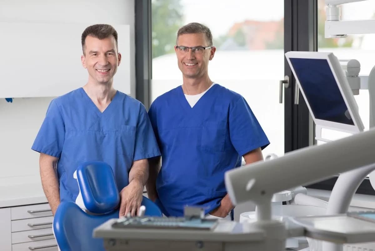Dr. med. dent. Sven Feuerböther — Foto aus dem Google-Eintrag der Praxis