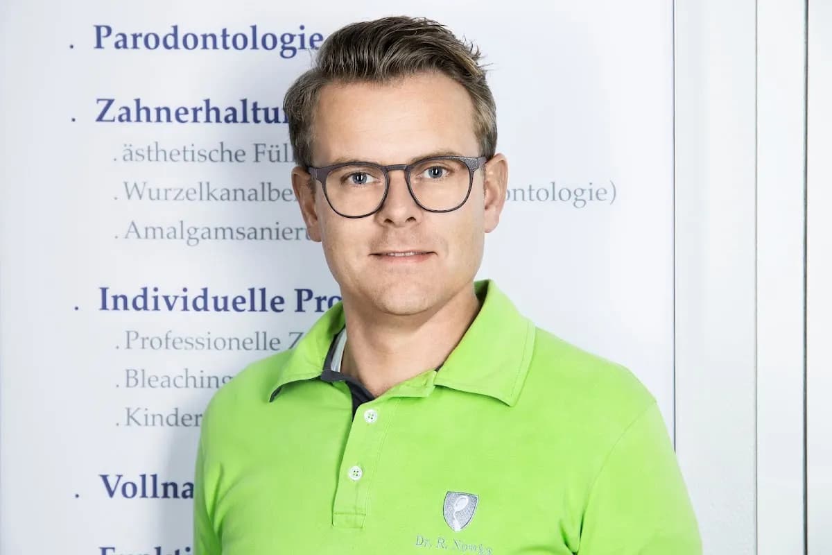 Dr. Nowka — Foto aus dem Google-Eintrag der Praxis