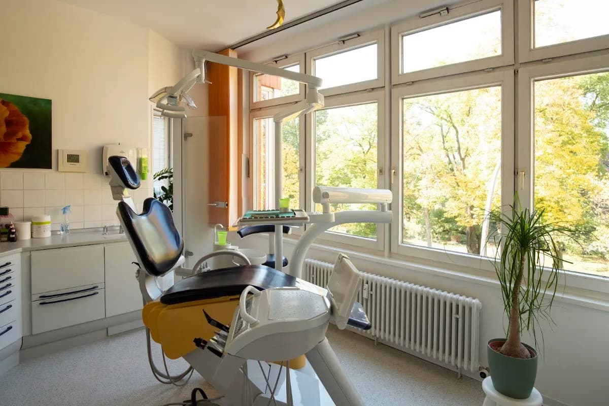 Dr. Sven Franke ZAHNARZT PRAXIS Zehlendorf Mitte — Foto aus dem Google-Eintrag der Praxis