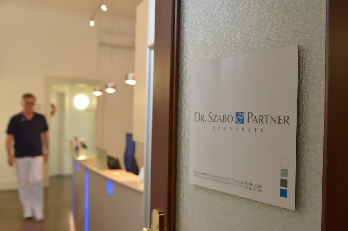 Dr. Szabo & Partner - Zahnärzte — Foto aus dem Google-Eintrag der Praxis