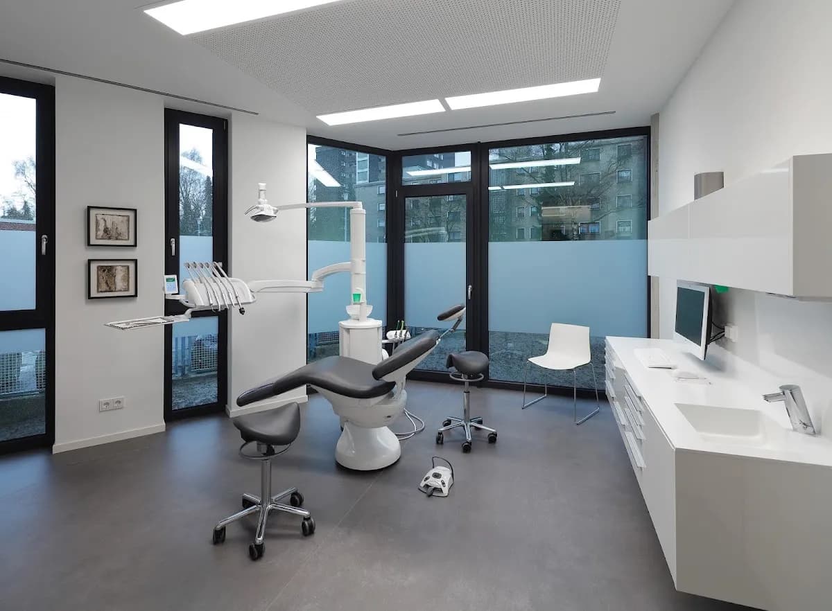 Fleuter & Fleuter - Zentrum für Zahnmedizin Recklinghausen — Foto aus dem Google-Eintrag der Praxis