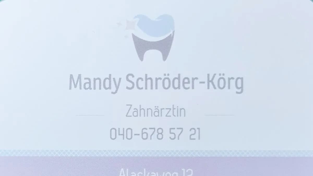 Frau Mandy Schröder-Körg — Foto aus dem Google-Eintrag der Praxis