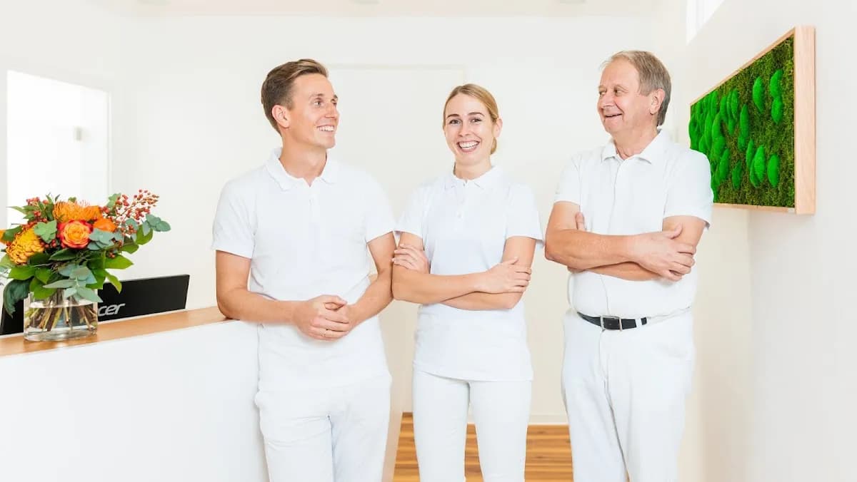 gesund & weiß Zahnärzte Dr. Dörfler & Kollegen Praxis Zentrum — Foto aus dem Google-Eintrag der Praxis