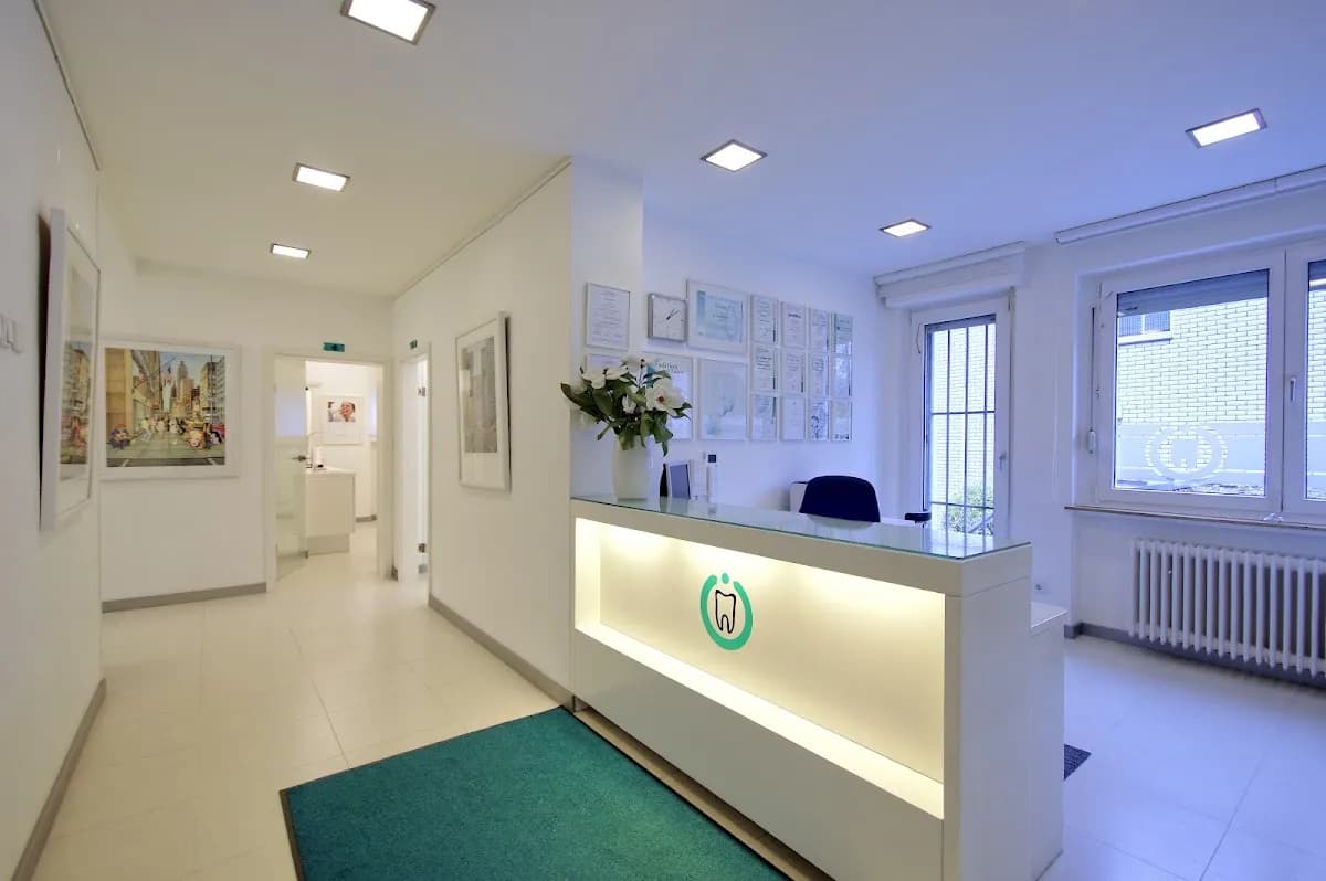 Haus der Zahngesundheit Köln | Spezialpraxis für ganzheitliche Zahnmedizin und Kieferorthopädie — Foto aus dem Google-Eintrag der Praxis