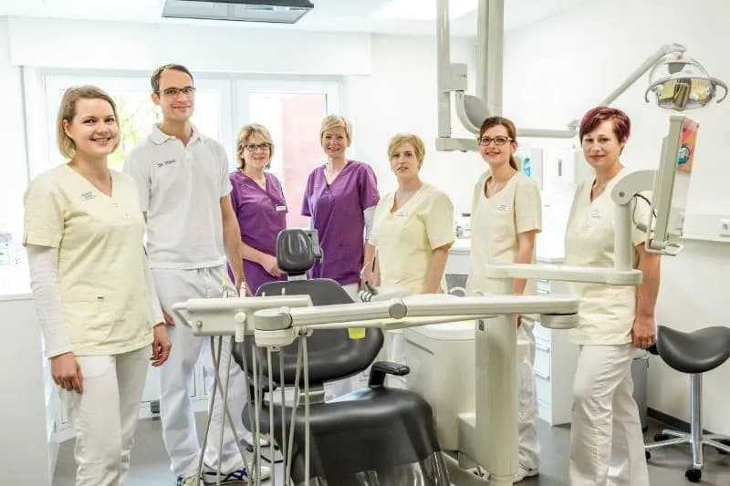 Herr Dr. Joachim Haus — Foto aus dem Google-Eintrag der Praxis